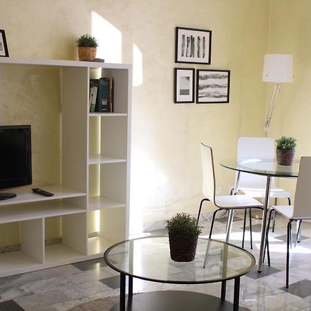 Appartamento Re Di Roma/Cozy Flat For Six Persons Экстерьер фото